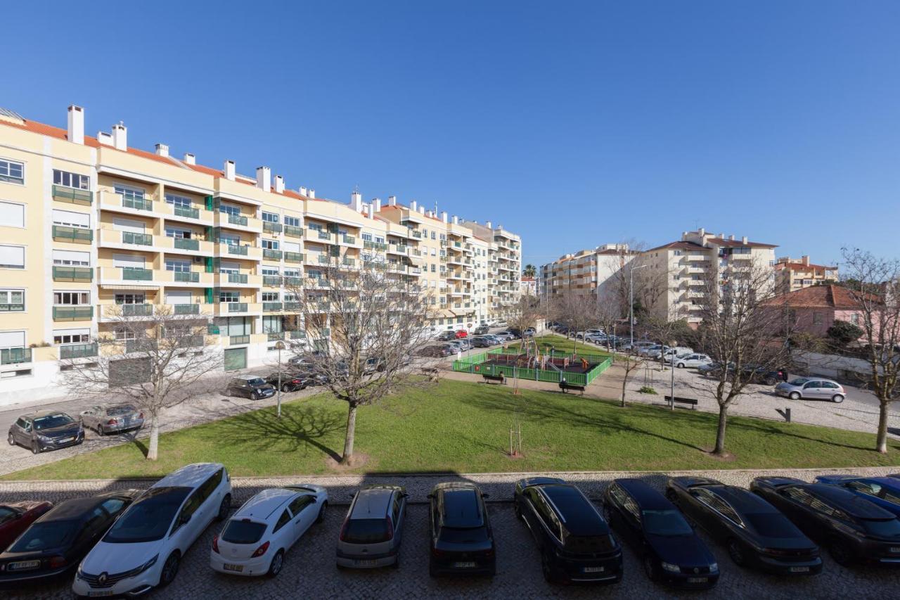 Flh Parede Family Flat With Balcony Exteriör bild
